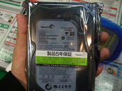 Seagateからも320GBプラッタ採用HDDが登場！　まずは320GBモデル