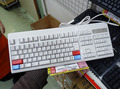 ショートカットコマンドが一目瞭然のキーボード！　ミヨシ「SCK-01」発売